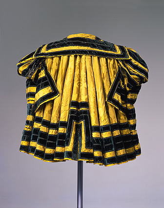 gown of Elector Moritz of Saxony 1521-1553,part of complete set,abegg-stiftung mus ch