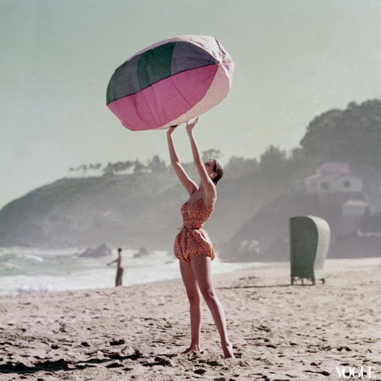 vintage swimwear bathing suit Vogue  1952